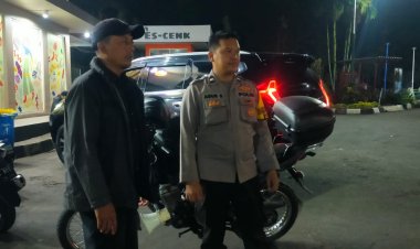 Antisipasi Kejahatan, Bhabinkamtibmas Desa Cipayung Sambang Security SPBU sampaikan Pesan Kamtibmas