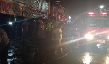 Kebakaran Hanguskan Sebuah Bengkel Motor di Sentul Bogor, di Duga Api Berasal Dari Konsleting Arus Listrik