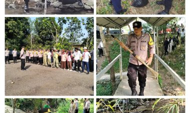 Peduli Lingkungan Personil Polsek Babakan Madang Dikerahkan Bersihakan Sungai