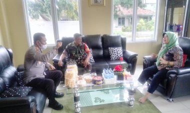 Selalu Bersinergi Dalam Menjaga Kamtibmas Kapolsek Jasinga Bersama Danramil Melakukan Pengawasan Diwilayah Binaannya