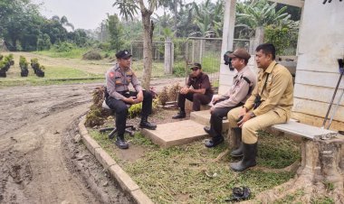 Personil Polres Bogor Cegah Kejahatan di Pemukiman Warga Dengan Melaksanakan Pemolisian Rw Di Wilayah Kab. Bogor