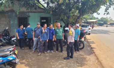 MENJAGA KAMTIBMAS POLSEK CILEUNGSI POLRES BOGOR POLDA JABAR BERAILAHTURAMI DAN MENGAJAK WARGA MASYARAKAT UNTUK BERSINERGI
