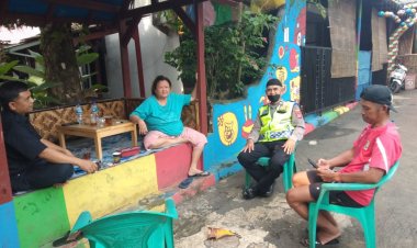 Polisi RW Polres Bogor Polda Jabar Sambangi Warga Desa Iwul Kecamatan Parung, Sampaikan Pesan Kamtibmas