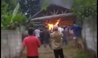 Kebakaran Menimpa Sebuah Gudang Penyimpanan Kabel di Wilayah Tamansari Kabupaten Bogor