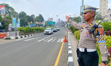 Antisipasi Kepadatan di Kawasan Puncak, Satlantas Polres Bogor Siagakan Personil Dilokasi Wisata