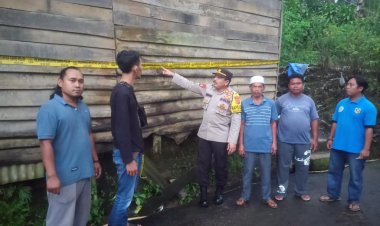 Polsek Nanggung Polres Bogor Pasang Police Line di Lokasi Pengolahan Emas