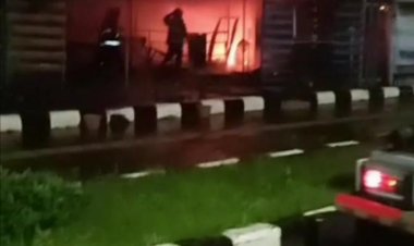 Sebuah Kedai di Cibinong Terbakar Saat di Tinggal Pemiliknya Pergi Ke Pasar