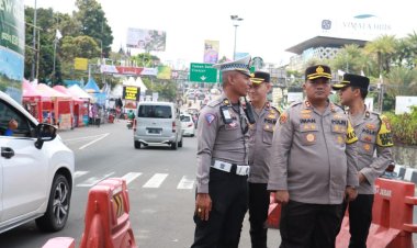 Atur Volume Kendaraan Yang Hendak Ke Kawasan Puncak, Satuan Lalu Lintas Polres Bogor Berlakukan Sistem Ganjil Genap di Kawasan Puncak Bogor
