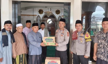 Kapolsek Gunung Putri Beserta Jajaran Gelar Kegiatan sedekah sembako