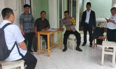 DALAM MENJALIN HUBUNGAN DENGAN MASYARAKAT POLSEK SUKAMAKMUR POLRES BOGOR BERIKAN HIMBAUAN KAMTIBMAS DENGAN MENYAMBANGI MASYARAKAT SUKAMAKMUR