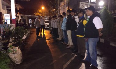 GIAT KRYD POLSEK CIBINONG PEMBUBARAN KERUMUNAN YANG AKAN MELAKUKAN SAHUR ON THE ROAD DAN AKSI TAWURAN DI WILAYAH CIBINONG