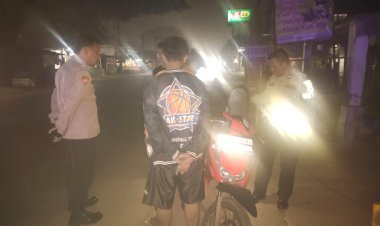Polsek Cileungsi Bubarkan Aksi Remaja Yang Gelar Aksi Perang Sarung