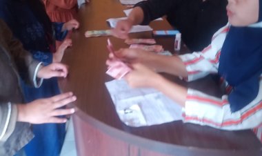 Penerima BLT , Sembako , dan PKH di Desa Simpangsari kecamatan Cisurupan kabupaten Garut di Laksanakan Hari ini 
