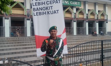 Kapten Kusnadi  CAJ  Seorang komandan Satuan Musik Militer Tive C  Ajadem  062 Tarumanegara Garut