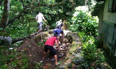 Listoni Peratin Pekon serai Giat Laksanakan Gotong Royong Bersama warga binaannya