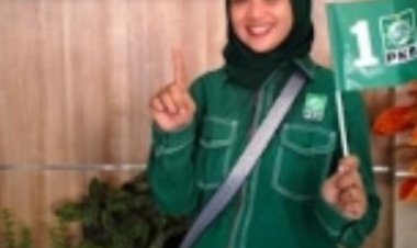 Para pendukung PKB Penuhi Kantor KPUD Karawang