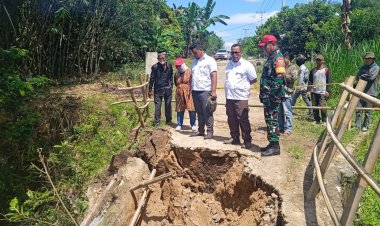 Jembatan penghubung Antar Dusun di Desa Rulung Sari Ambles, dan Ada Korban Jiwa
