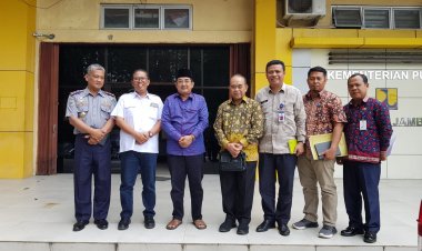Bupati Tanjung Jabung Barat Gelar Pertemuan dengan Balai Pelaksanaan Jalan Nasional Jambi