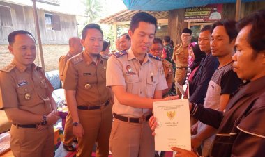 Wakil bupati Lampung Utara serahkan 125 sertifikat tanah milik masyarakat
