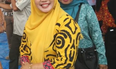 Ketua TP PKK Kab. Lamteng Bersama Ketua TP. PKK Kecamatan Trimurjo Parenting Class Di TK Pembina Simbarwaringin