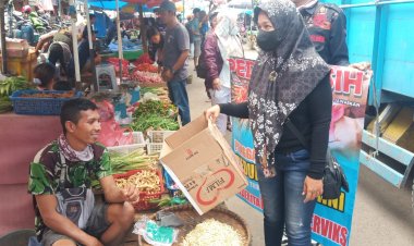 Buka Kran Galang Donasi Untuk Ibu Parini, Tim Kepasar Cendrawasih Dan Mega Mall Kota Metro