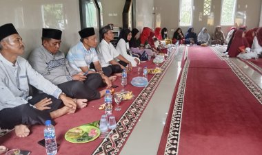 Menyambut Bulan Rajab, Desa Negara Ratu Adakan Pengajian di Masjid Babussalam