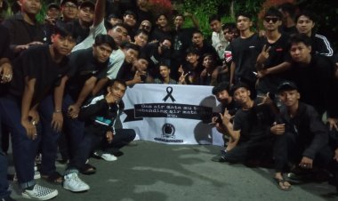 Ribuan Suporter Sepak Bola di Metro Bakar Lilin, Doakan Korban Tragedi Kanjuruhan