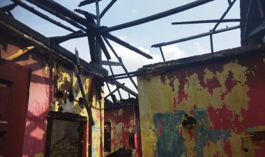 Ditinggal Pergi Si Jago Merah Lalap Habis Sebuah Rumah