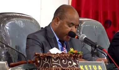 Ketua DPRD ; "Sangat Nyata Akselarasi Pembangunan dan Perubahan Signifikan di Kabupaten Kepulauan Yapen pada Periode Kepemimpinan Tonny dan Frans"