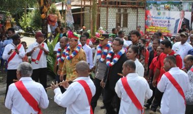Bupati Yapen Resmikan Gedung Gereja Baru Jemaat GKI Sion Mantembu setelah 15 Tahun Pembangunan !!