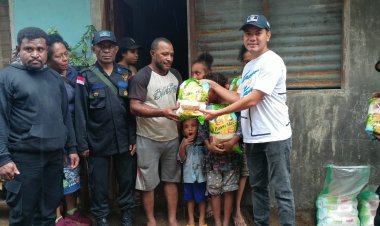 Peduli Korban Banjir, DPD Nasdem Kepulauan Yapen Salurkan Bantuan Beras