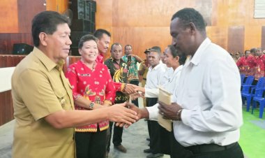 Lantik 185 BAMUSKAM Terpilih, Bupati Tonny Tesar Jelaskan Peran Strategis Bamuskam