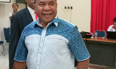 Pelantikan Askab PSSI Kabupaten Kepulauan Yapen "Prioritaskan Cari Bibit Pemain, Gelorakan Kebangkitan Perseru" harap Ketua DPRD Yohanis G. Raubaba