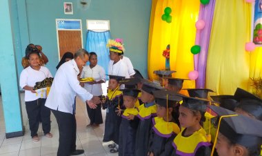 Suasana Bahagia dan Haru, Warnai Penamatan dan Perpisahan Siswa Siswi PAUD Martha Rambai