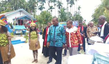 Hadiri Peresmian dan Pentahbisan Gedung Gereja Baru Jemaat GKI Silo Pulau Nau, ini Pesan Bupati Kepulauan Yapen...