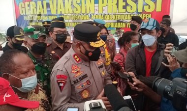 Bersama Kapolda Papua, Wakil Bupati Kepulauan Yapen dan Forkopimda Hadiri Gerai Vaksinasi Presisi