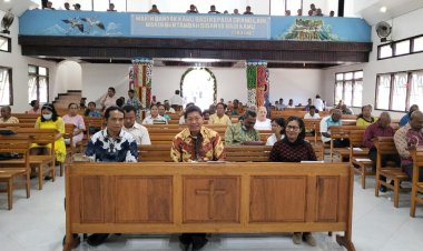 Bupati Tonny Tesar Hadiri Ibadah Perayaan Paskah ke II Jemaat GKI Pniel Turu