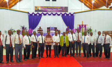 Resmi Dilantik Ketua dan Pengurus Ikatan Alumni Sekolah YPK, Simpatisan YPK, Anak Guru YPK dan Tim Pakar PSW YPK Kabupaten Kepulauan Yapen Masa Bhakti 2022-2026