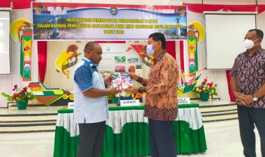 Buka Musrenbang Penyusunan RKPD Tahun 2023, Bupati Tonny Tesar berharap "Prioritas Program Pembangunan yang Dapat Meningkatkan Pembangunan SDM, Laju Pertumbuhan Ekonomi, dan aspek Kesejahteraan Masyarakat
