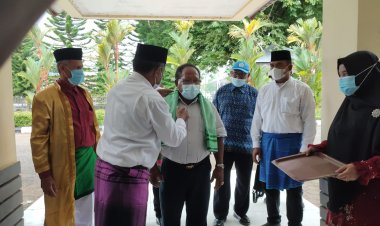 Wakil Bupati Frans Sanadi Lantik Pengurus KKM Mal-Malut " Ini adalah Organisasi Agama Berbasis Suku, Wujudkan Toleransi Ummat Beragama"