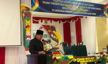 Lantik Pejabat Kepala Sekolah SD/SMP dan Kepala Puskesmas, Bupati Tonny Tesar Ingatkan Sumpah Janji, Utamakan Kepentingan Umum dari Pribadi