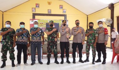 Polres Yapen Terus Melakukan Giat Vaksin Booster Kepada Masyarakat untuk Meningkatkan Imun Tubuh