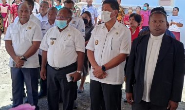 Hadir Pada Peresmian dan Pentahbisan Rumah Pastori Petra Kodim Aifoti, Yohanis G. Raubaba Beri Apresiasi dan Harap Memperkokoh Tekad Serta Komitmen Dalam Pelayanan Bergereja