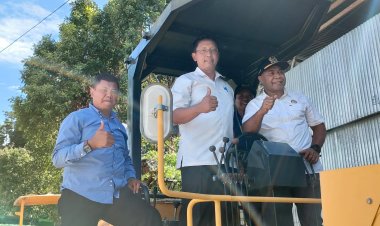 Ketua DPRD dan Anggota Hadiri Launcing Pembangunan Peningkatan "Jalan Silas Papare”