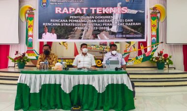 Bupati Tonny Tesar tegaskan “OPD Serius, Kerjasama yang Baik dalam Menyusun RPD dan Renstra Tahun 2023-2026