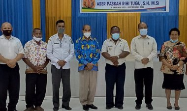 Wakil Bupati  Frans Sanadi Hadiri Acara Perpisahan Kepala LPP RRI Serui