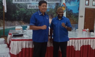 Ricky Ham Pagawak Datang ke Serui, Ada Apa ?