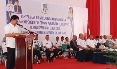 Serahkan SK Pengangkatan P3K Tenaga Kesehatan, Azis Harapkan Agar Mengemban Amanah Dengan Baik