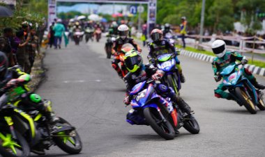 Perdana, Kejurda Road Race Bupati Cup Sukses digelar Di Kolaka Timur