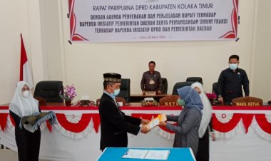 Dua Ranperda Inisiatif Pemda Diserahkan Ke DPRD Kolaka Timur Untuk Dibahas